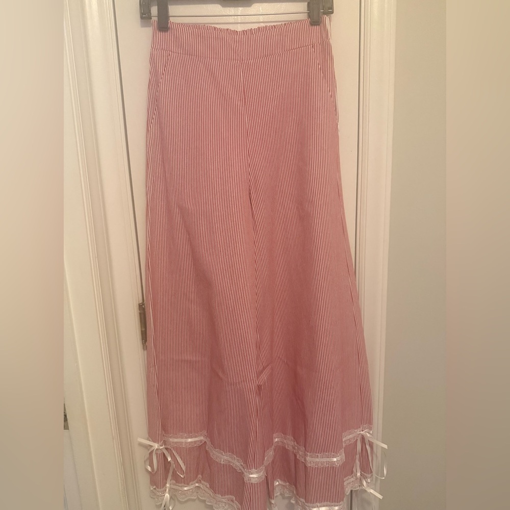 NWT Davi & Dani red white stripe crop pant women’s small - Picture 2 of 5